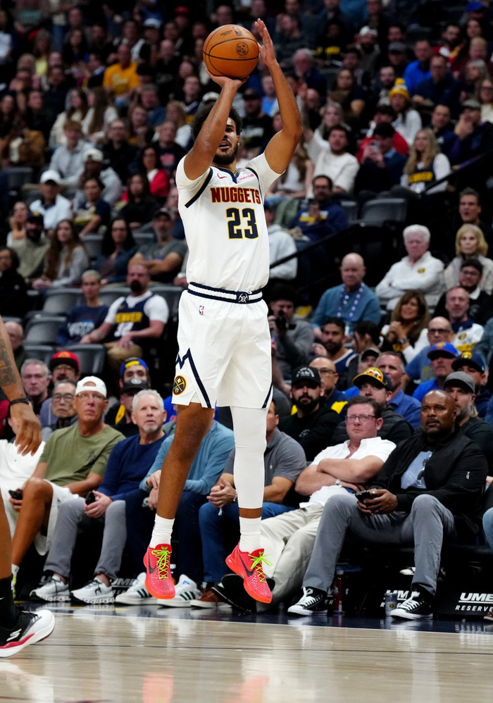 转折点！马赛伤情更新，NBA常规赛关键时刻攻防权衡，引发热议，年轻球员得到机会的简单介绍-九游下载安装